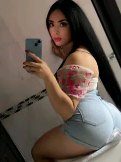 Tatiana Paola - Foto 7366cc5c-21c3-46ca-85fa-b69259defebb