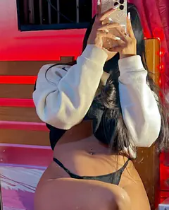 Michelle - Foto 7653f3e0-fe64-4b31-934e-4f97f6e94395