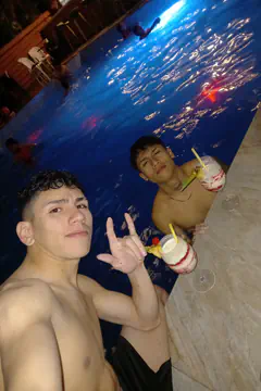 Boys - Foto 76e7d6a2-7047-49f6-97e2-b5d748c7ed86