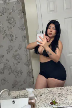 Daniela Suba - Foto 7798b710-d3b0-4b13-823b-0886c13bb9d0