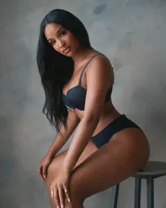 Valentinaa - Foto 79f60fc4-fede-4670-8a11-6b03a89c5636