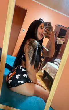 Laura - Foto 7a85f34e-31a8-4db0-9b8c-a8bc7450399a