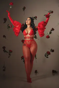 Nidia Catalella Velez - Foto 7d3bd833-ef59-4539-8c34-c783862db63b