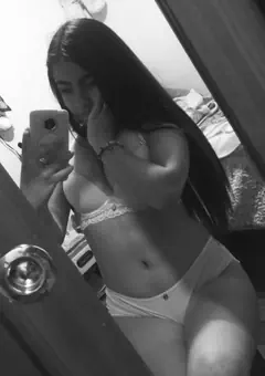 Alejandra - Foto 8021bea5-92d0-411a-b57d-37244a7166b6