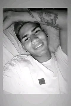 Michael - Foto 81f52421-83d5-4fed-8613-f9ce564783f1