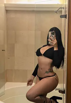 Nikolle P - Foto 8378edef-3511-470e-b488-f3b2e065bddf