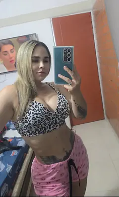 Melani - Foto 83b3c86d-e9a2-4d3d-b0f8-c914fe67f438