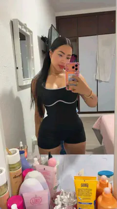 Andreina V - Foto 83c50c00-2b5d-46f1-8346-c00533ef5388