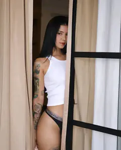 Yennifer - Foto 85a6dbe1-a0a3-44d6-b563-e815b55cdd19