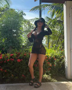 Vanessa - Foto 882f092b-0cfd-4d89-b7fc-dc292871b577