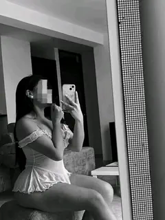 Laura - Foto 89f19fdf-1e19-43e5-82c5-5ca7b82ffa6c