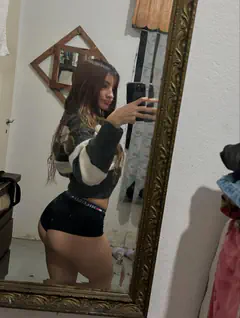 Daniela - Foto 8a127128-37b9-4662-b83d-e9e933d89466