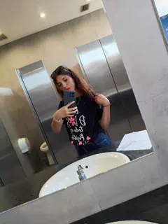 Yesenia - Foto 8a5b578c-ec17-4079-a930-d6a8c189301f
