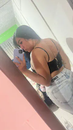 Laura Torres - Foto 8a848e06-0735-4019-8688-f53da77b85a2
