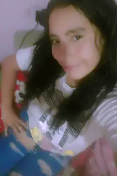 Yuliana - Foto 8bdb5426-ed9b-4903-8d5c-3aebdef585b6