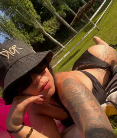 Samantha - Foto 8c2a58b5-f5c5-43ab-8be1-0fe1c19c3bf9