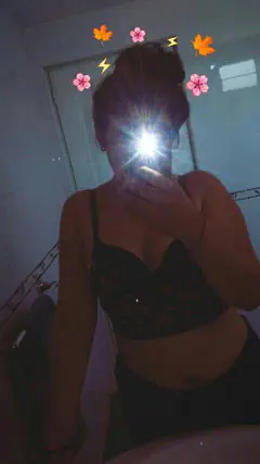 Karla - Foto 8fc9b7c6-7117-4878-9eb7-a01c757cab0c