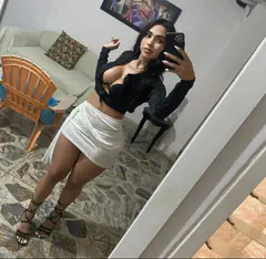 Nahomy - Foto 924e64b8-1fdb-4823-bde0-3e90f10c04b7