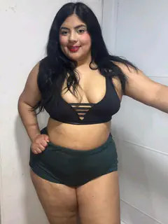 Evelin - Foto 92fbe3c3-97f2-4eb6-b64d-0eca3fb54421