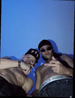 Boys Hot - Foto 93b49545-351c-4b43-b657-1e7561e7be1c