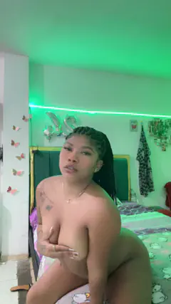 Estefany - Foto 9504c7a8-1595-4ba5-bae2-de1f1ee1c526