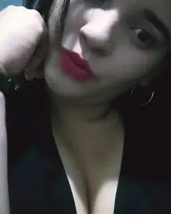 Samantha - Foto 95d848c4-2524-46c0-9d8d-46563976cd0b