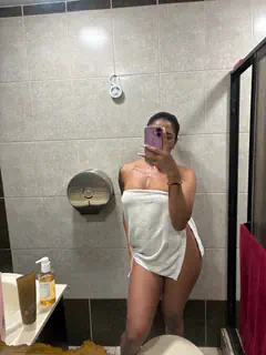 Honey - Foto 96a59e57-7662-4f95-8ebe-e02196a72b23