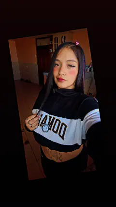 Emily  Dahian - Foto 9700fc76-fd95-46c0-a87c-752180a6c858