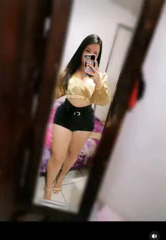 Karol A - Foto 97ef9796-a839-4ce5-8e4e-bcb8a591a5ca