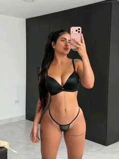 Andrea Cha - Foto 9b0206d4-f95d-4264-a9af-41d77975d3fc