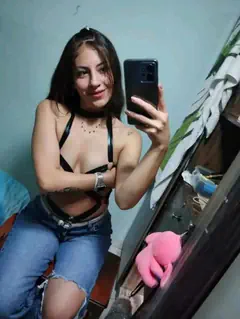 Pamela - Foto 9d0fede7-8a12-4e38-8636-7f43e63f699f