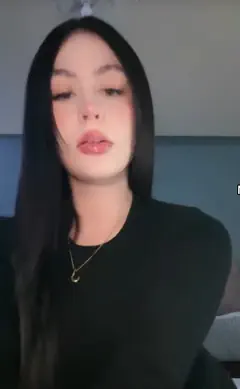 Fina MedellíN - Foto 9e361f79-bded-42a1-9028-d80968998461