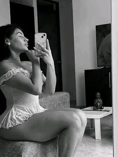 Laura - Foto 9fe9fdfa-1b3d-46ae-a12a-6d0ce326301e