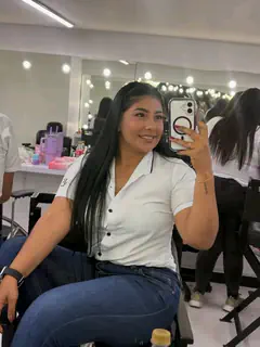 Helen Yuliana - Foto 9ffb6770-4997-4dba-b0c6-e419b87b4ab9