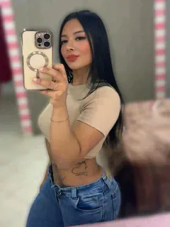 Laura - Foto a65a2662-59f4-4d03-95d8-629800cd9440