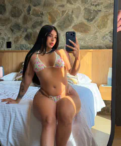 Yina - Foto a6856354-2c59-40d2-9e89-5d6dbf47623c