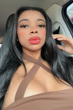 Kendal Cruz - Foto aa8a5288-b4b2-48bc-859c-91ff8eafe877