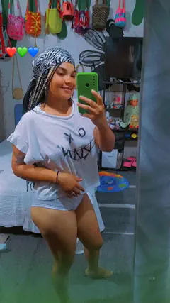 Claudia - Foto abc07ef3-33f9-4753-93ee-d712fcde6b8a