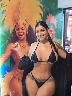Natalia - Foto ac9e9c9c-6335-4516-bf88-c2d360d2bc2f