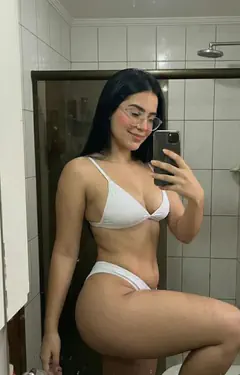 Emily Garcia - Foto aeee8edf-b809-4d39-b96d-3355bb58c634