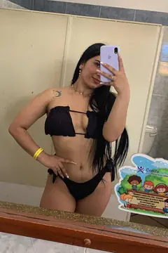 Mónica - Foto b03f1e30-2bd8-4024-96c0-941c84787819
