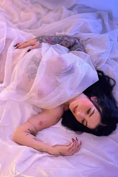 Violeta - Foto b3fdd645-3860-447f-8c81-bc69ceb9eb7c