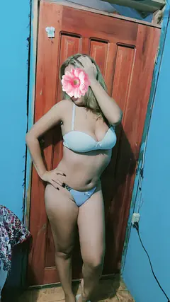 Romina - Foto b42204e7-9b7d-4eda-b267-8a0dcf1ce1cc