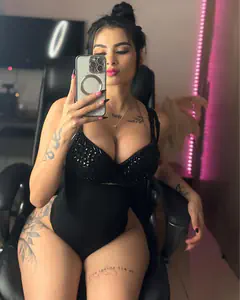 Tatiana - Foto b549408a-784c-462b-a7e2-1e03f4718e3e