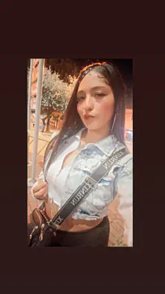 Emily  Dahian - Foto b586a49c-e4e4-4356-9b10-f0be088120fa