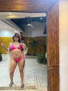 Yesii - Foto bb4d9a0e-f3cd-4b9f-a885-17cf52fc2056