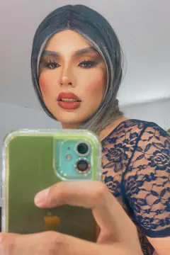 Sarah Sophia - Foto bbfa2e26-1b7c-4ce3-9b4f-3ac53edb37ee