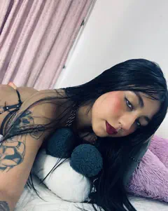 Karina - Foto c4d96700-ffee-499a-980a-46c7fc70ce39