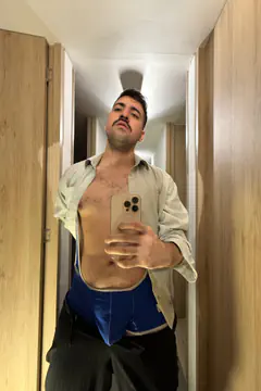 Sir Givan - Foto c71e95b8-7f2f-46c7-8206-f6816ab4aa22