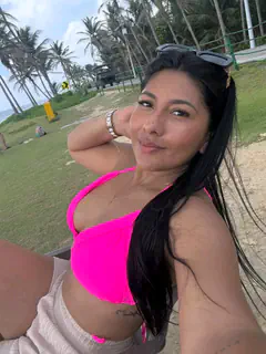 Helen Yuliana - Foto cb22ff34-956b-4d76-81d2-9b26fda30693